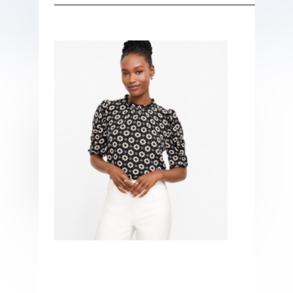 LOFT Geo Cinched Sleeve Ruffle Neck Puff Sleeve Blouse Size Med